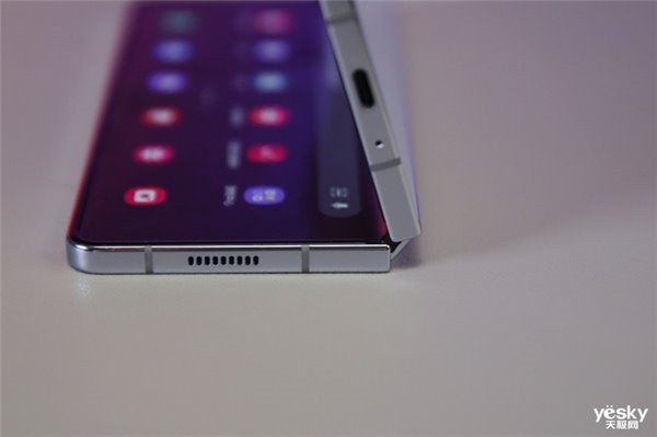 用了两周三星 Galaxy Z Fold5 聊聊我的感受和一些细节(图2)