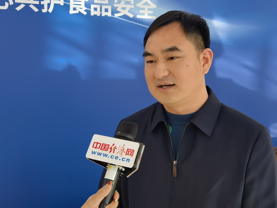 百花蜂业闵才良:“代添加剂”作用为蜂产品开拓新机遇(图1) 百花蜂业闵才良:“代添加剂”作用为蜂产品开拓新机遇(图1)