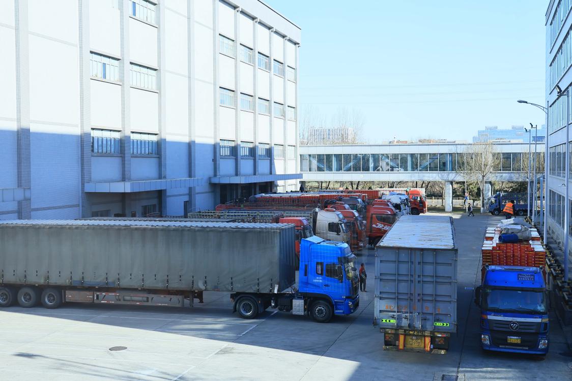 产线24小时连轴转  加多宝开足马力备战2024春节消费市场(图3)