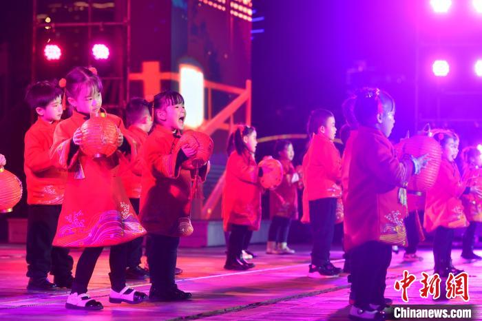 2024年福州新春联欢晚会举行(图2)