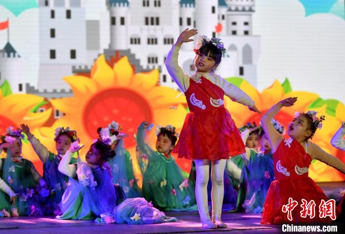 2024年福州新春联欢晚会举行