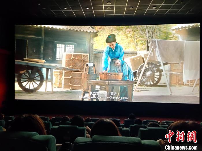 越剧电影《汉文皇后》福建首映 导演钱勇携主创亮相(图2) 越剧电影《汉文皇后》福建首映 导演钱勇携主创亮相(图2)