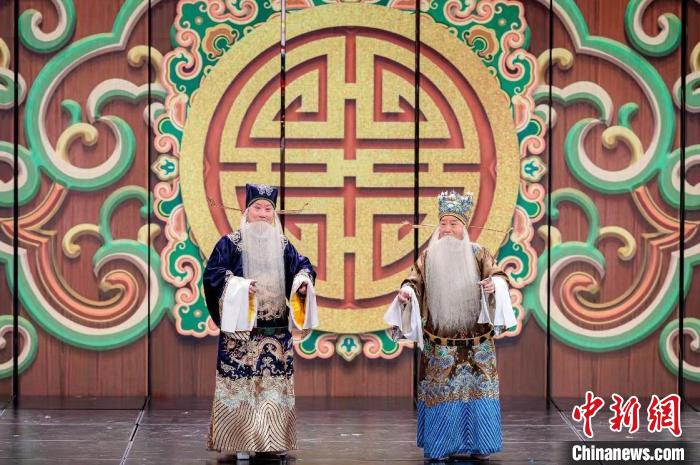 中央广播电视总台《2024年春节联欢晚会》完成第四次彩排(图3)