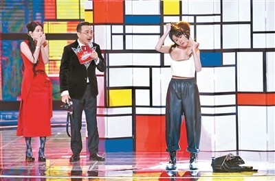 魔术师邓男子：“换脸”灵感来自谍战片(图2)