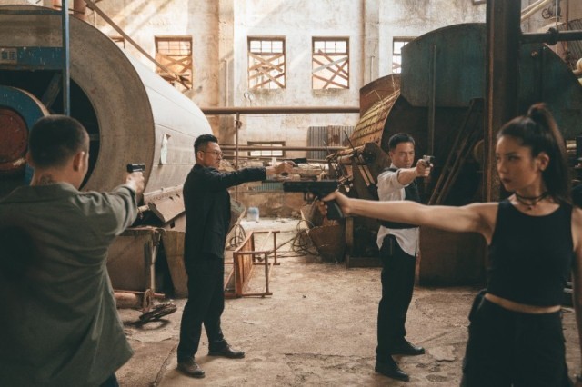 安志杰主演电影《裂战》3月6日上线 铁血拳脚 守护生机(图1)