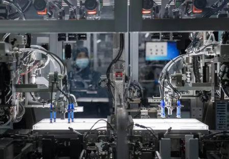 
			太蓝严守安全底线，打造高品质固态电池产品
		(图1)