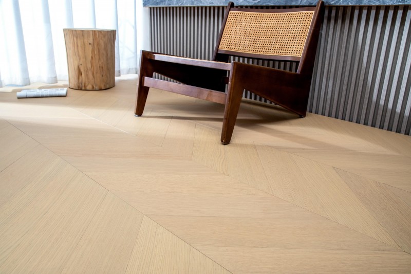 
			安信地板亲肤系列，用精致与舒适构筑春日里的理想空间
		(图1)