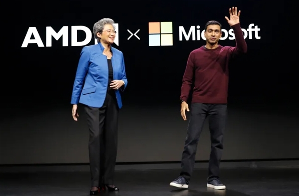 微软正式宣布Windows和Surface部门合体:由他一人掌管(图1) 微软宣布Windows和Surface团队合体:由他一人掌管