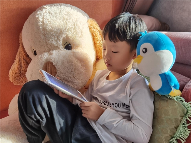 
			阅读成为青少年通往多元文化的重要方式
		