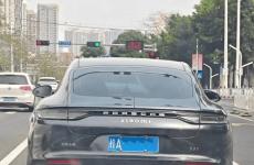 广西一保时捷帕拉梅拉“爆改”小米SU7 外观设计备受瞩目