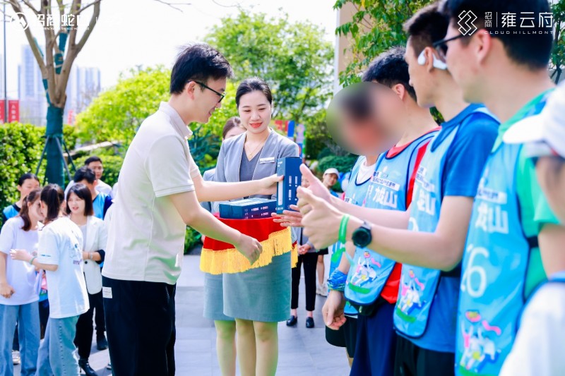 
			一路繁花，招商蛇口深圳公司带你跑进春天里
		(图5)