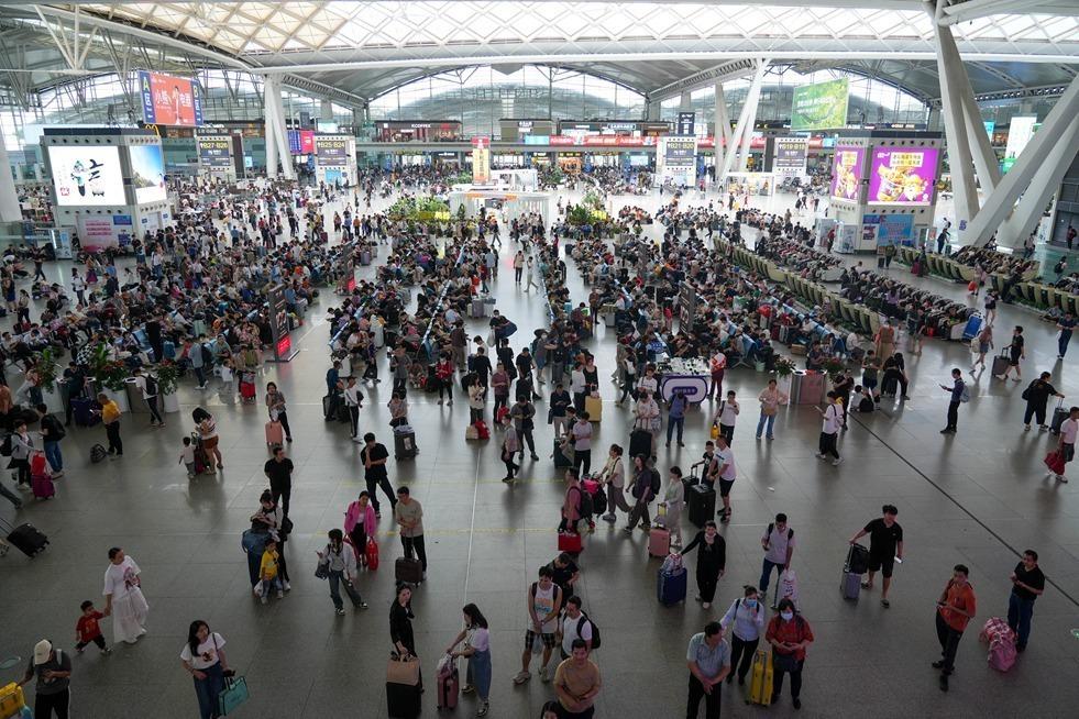 清明假期广州南站预计到发314.6万人次 清明假期广州南站预计到发314.6万人次(图1)