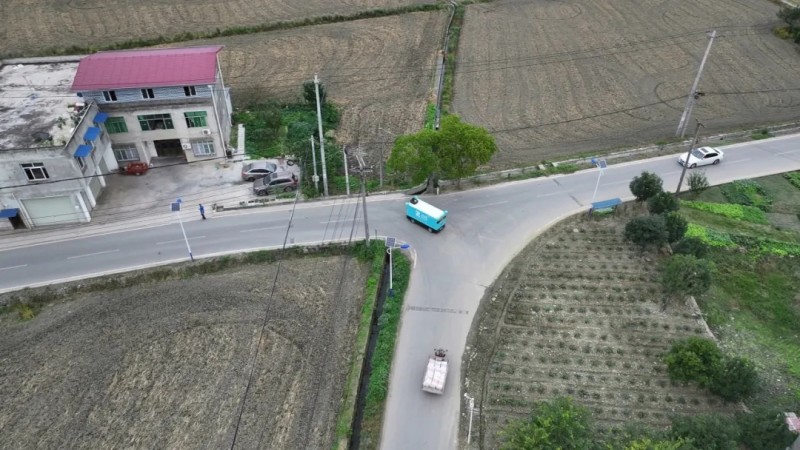 九识智能：镇江无人车亮相街头，绿色、智能还高效(图2)