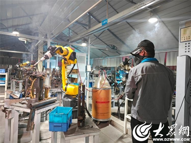 光明园迪站稳中高端市场，看聊城“质造”的学习桌如何做到“遥遥领先”(图4)