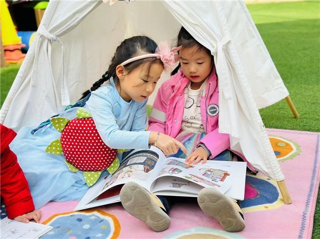 红黄蓝小朋友亮相央视《最美故事绘》(图2)