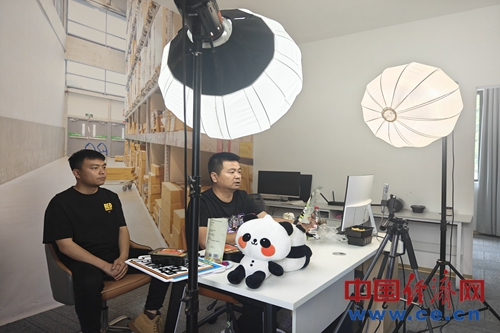 【发现最美铁路】打破交通瓶颈 西成高铁开启“熊猫第一县”经济发展引擎(图5)