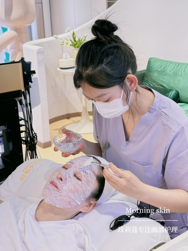 玫莉蔻十二载的热爱与追求，展现了玫瑰护肤的绚烂之美(图7)