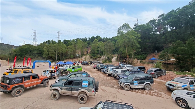 万力安全轮胎携钻石车胎助力2024南方GDCC汽车嘉年华(图4) 万力安全轮胎携钻石车胎助力2024南方GDCC汽车嘉年华(图4)