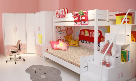 康姿百德床垫匠心筑梦，守护青少年脊柱健康成长