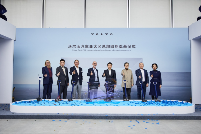骆文襟：沃尔沃汽车四期奠基，强化市场竞争力与技术创新