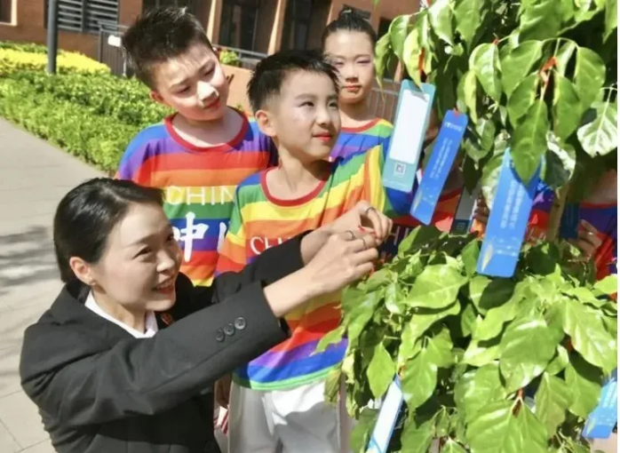 gRa2REEFCBaQ0Do9.png image.png