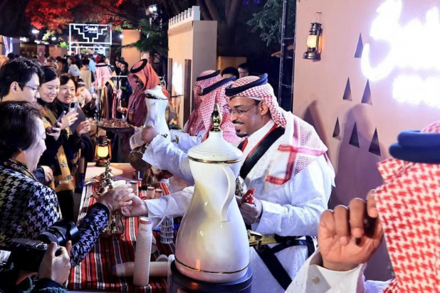 KdvzEZOZzNzxZWpg.png image.png