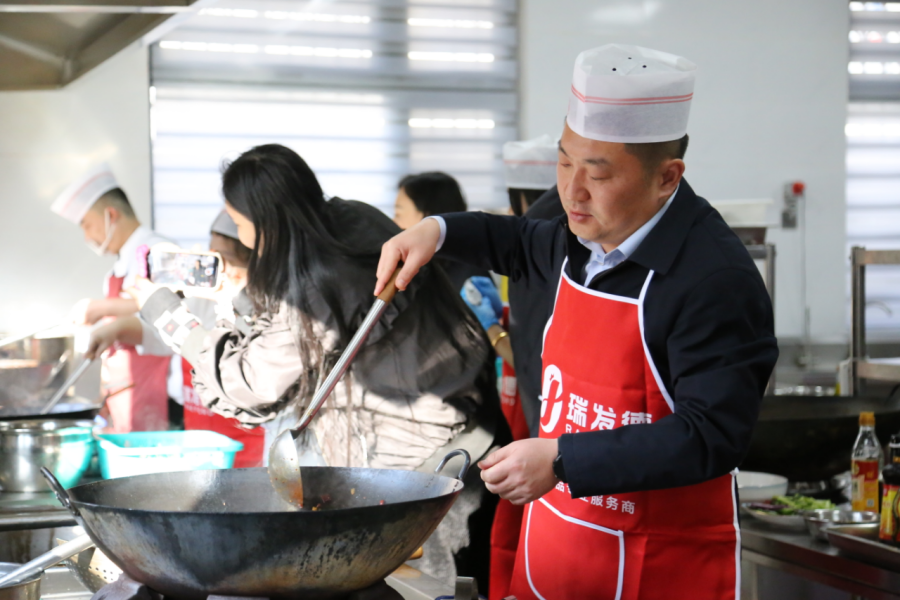 eqsG8zQkqWnbGdcn.png image.png