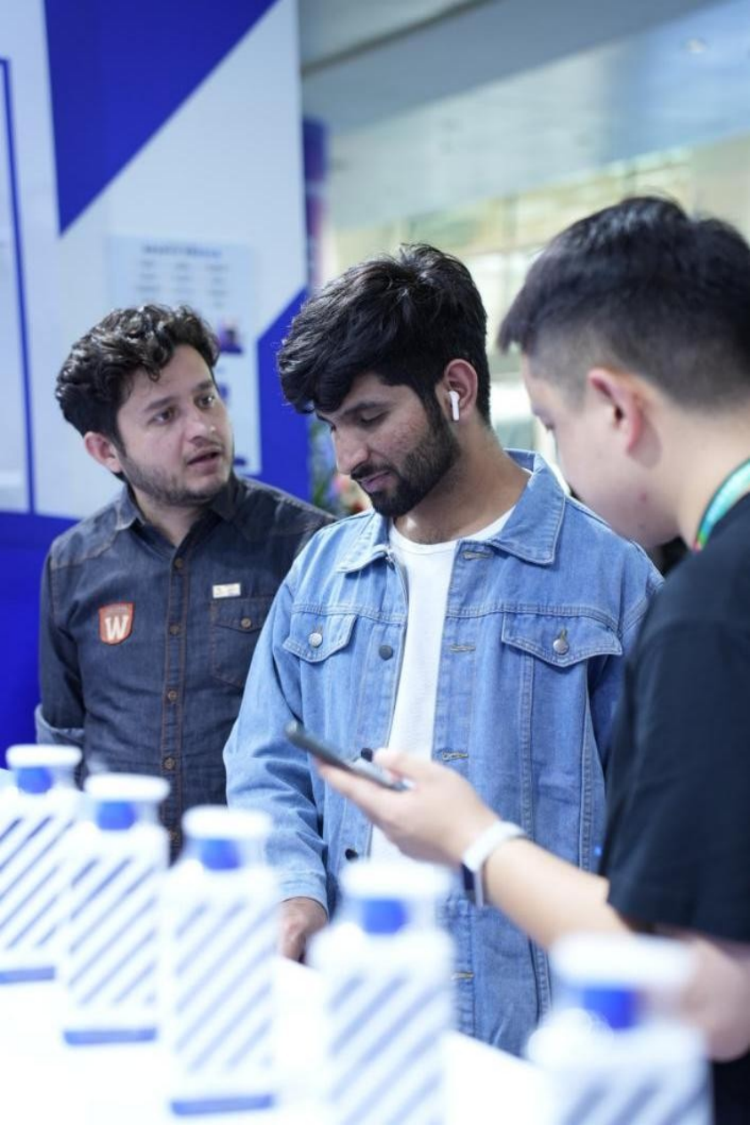 wlglVEAdIRFZo0xg.png image.png