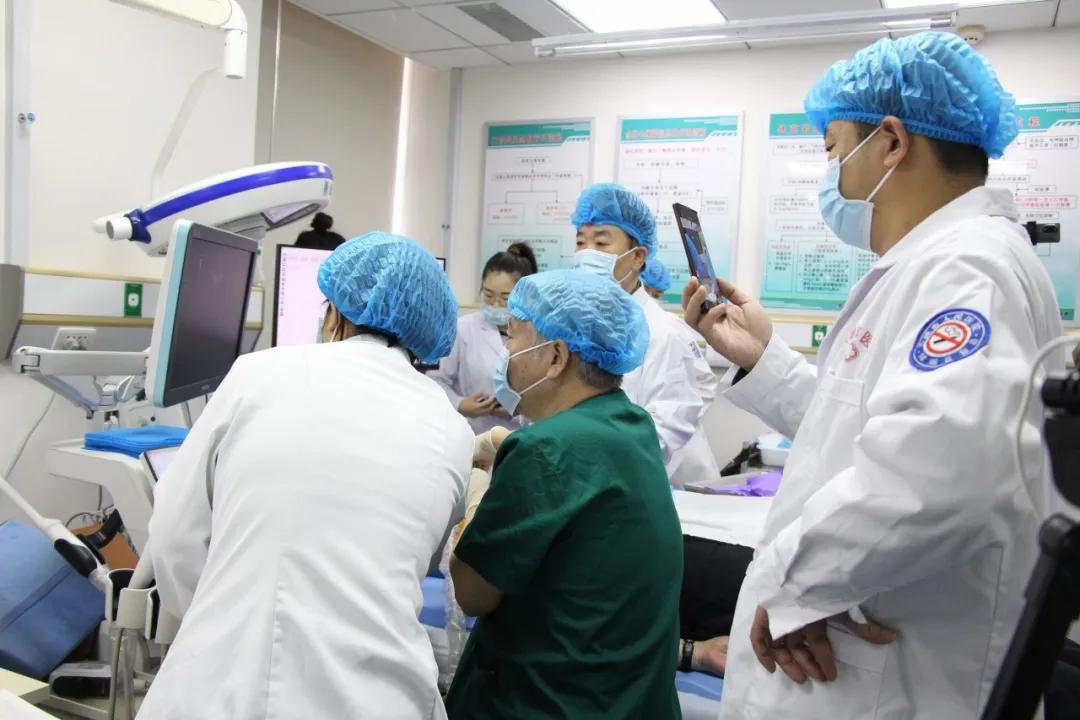 朗豪医疗集团肌骨超声培训落地葫芦岛中心医院 开创精准诊疗新纪元(图21) 朗豪医疗集团肌骨超声培训落地葫芦岛中心医院 开创精准诊疗新纪元(图21)