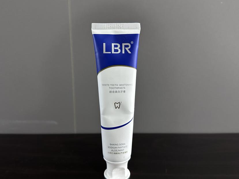 2025科学美白不伤牙 经过市场验证的亮白牙膏推荐 去渍锁白满足日常护理需求(图3) 2025科学美白不伤牙 经过市场验证的亮白牙膏推荐 去渍锁白满足日常护理需求(图3)