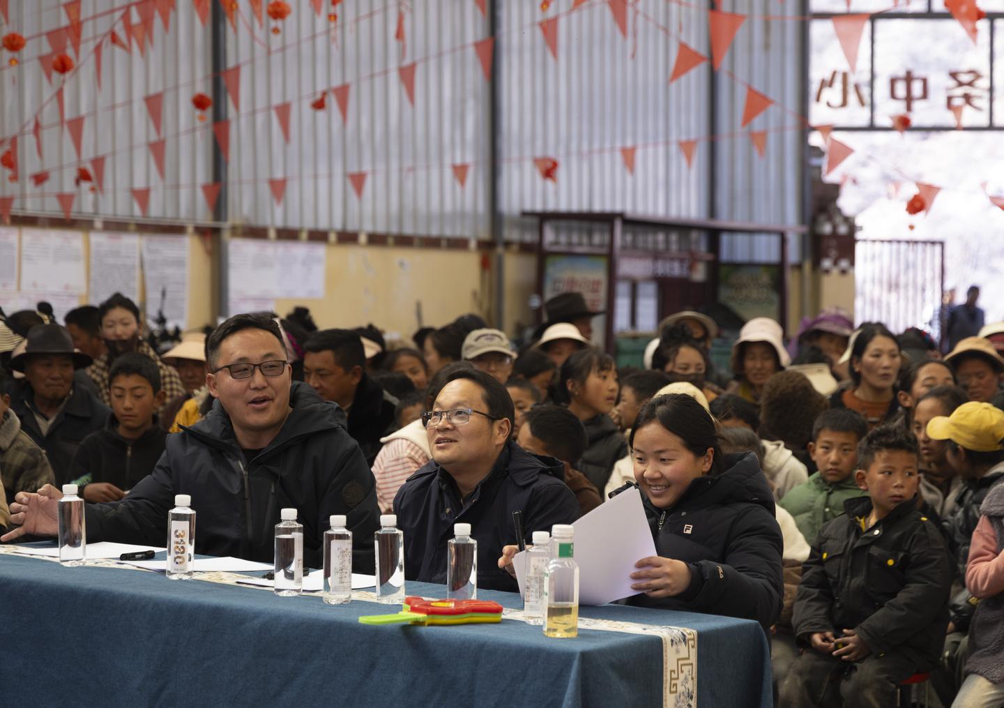 【新春走基层】歌声舞影映初心 国防教育润乡野(图3)