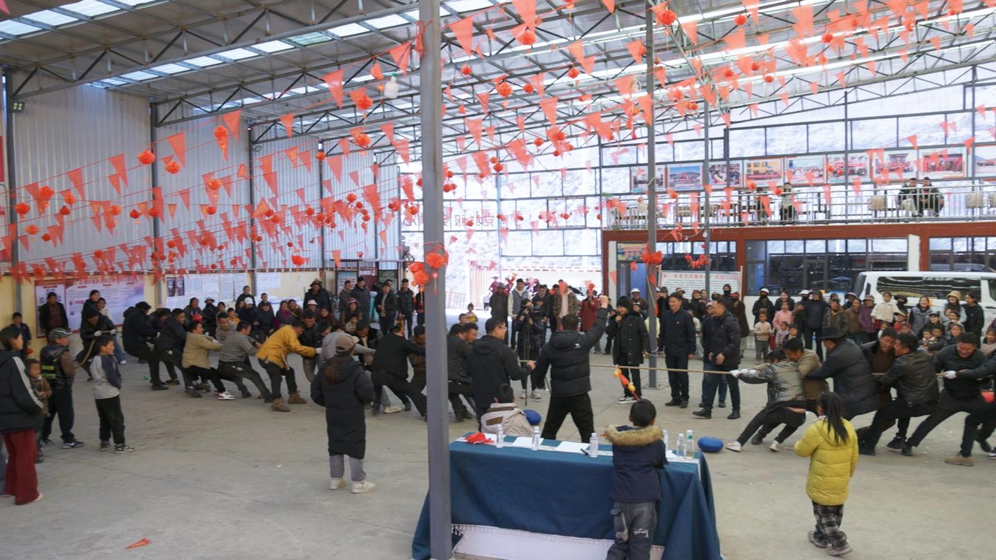 【新春走基层】歌声舞影映初心 国防教育润乡野(图5)