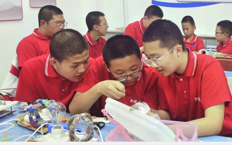 袁德生：科普教育无坦途 困难像弹簧 你强它就弱